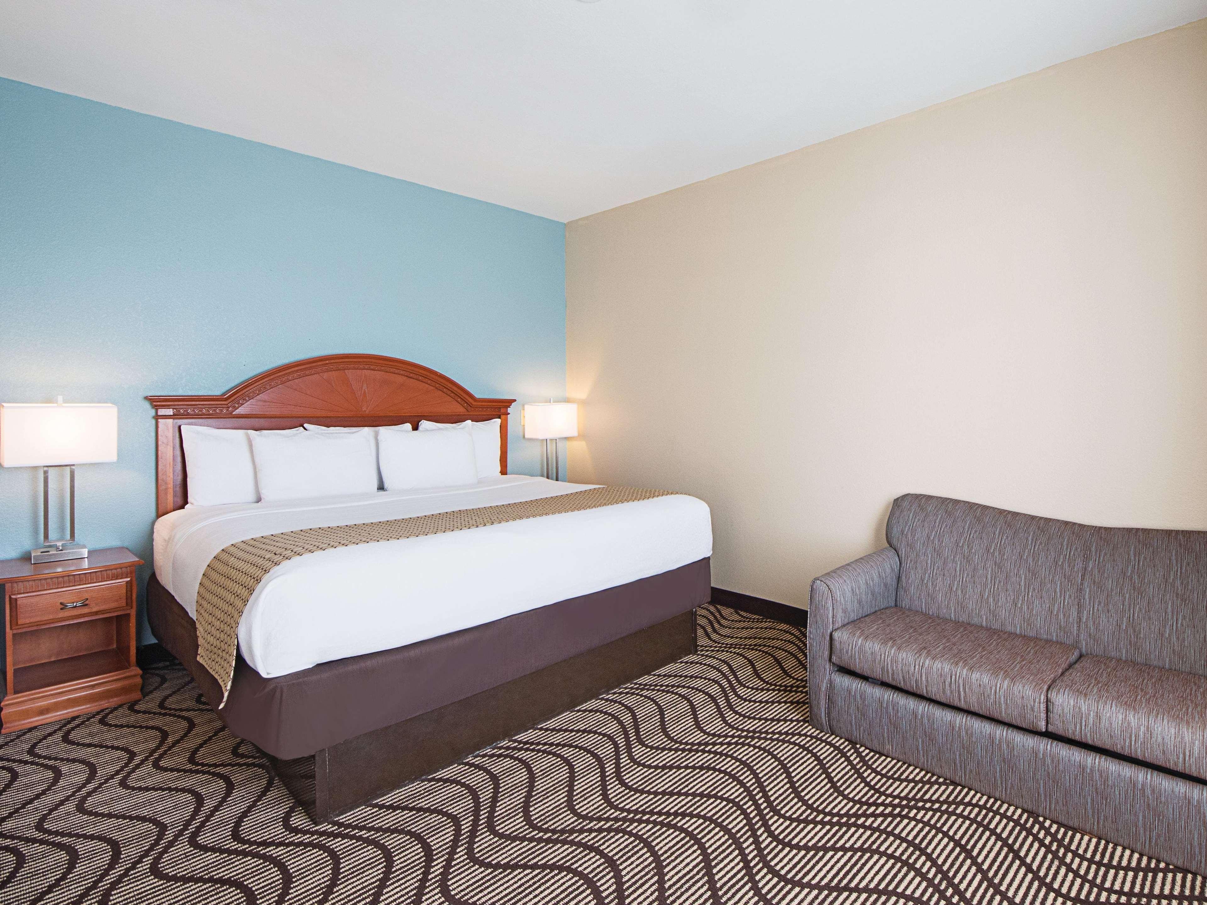La Quinta By Wyndham Mathis Exterior photo