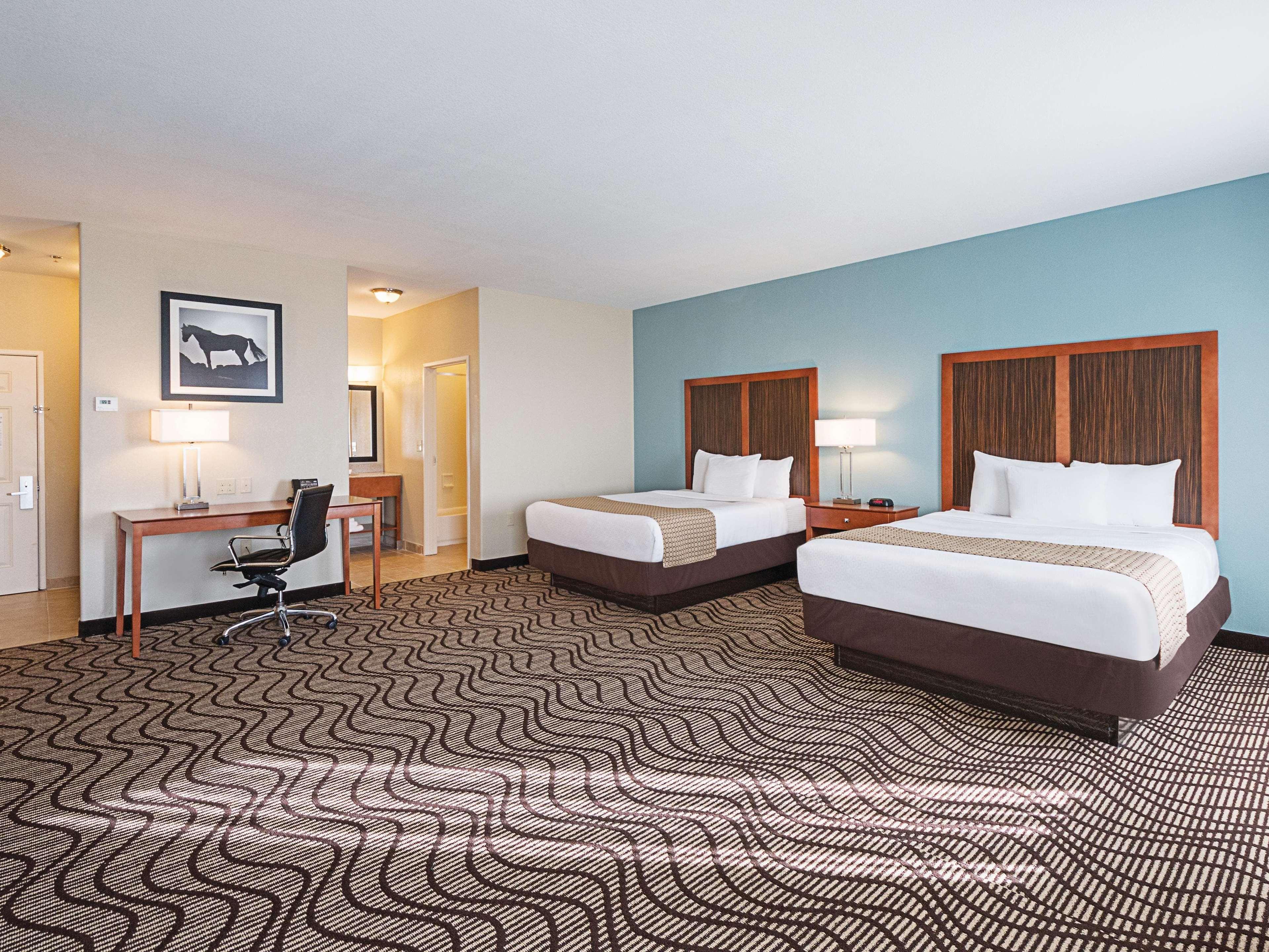 La Quinta By Wyndham Mathis Exterior photo