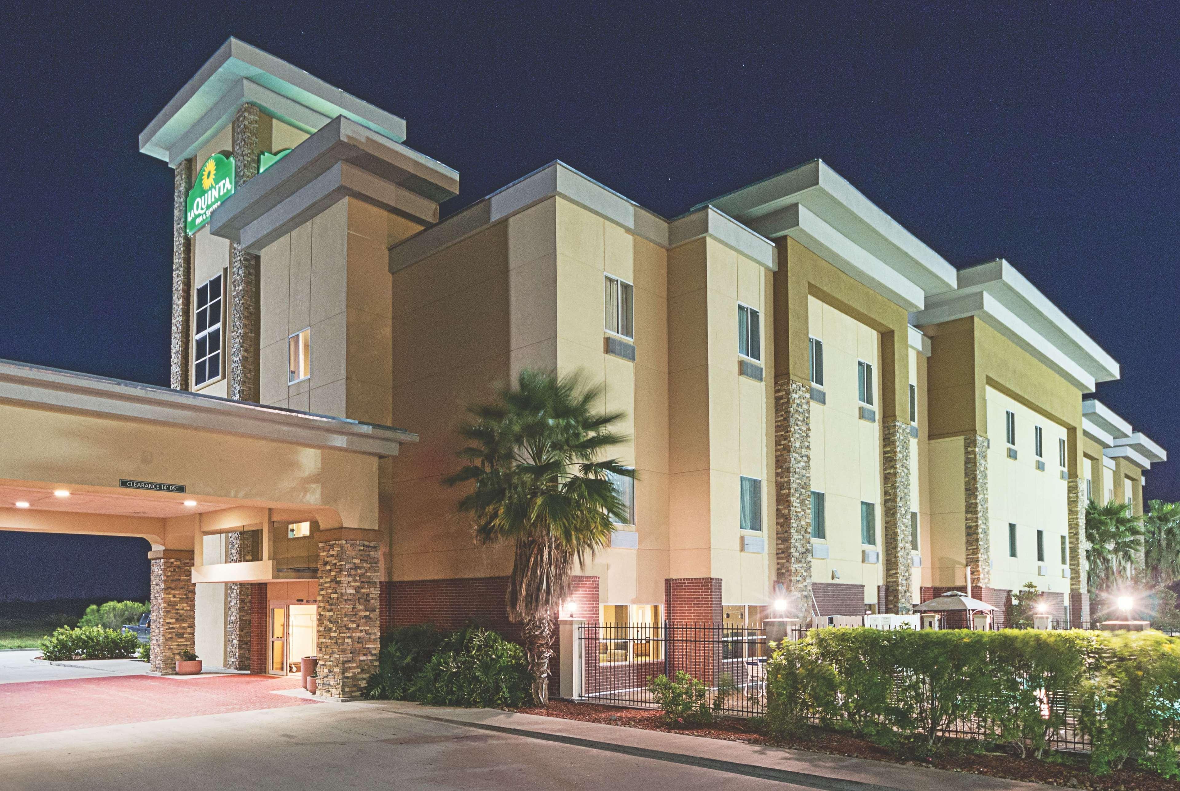 La Quinta By Wyndham Mathis Exterior photo