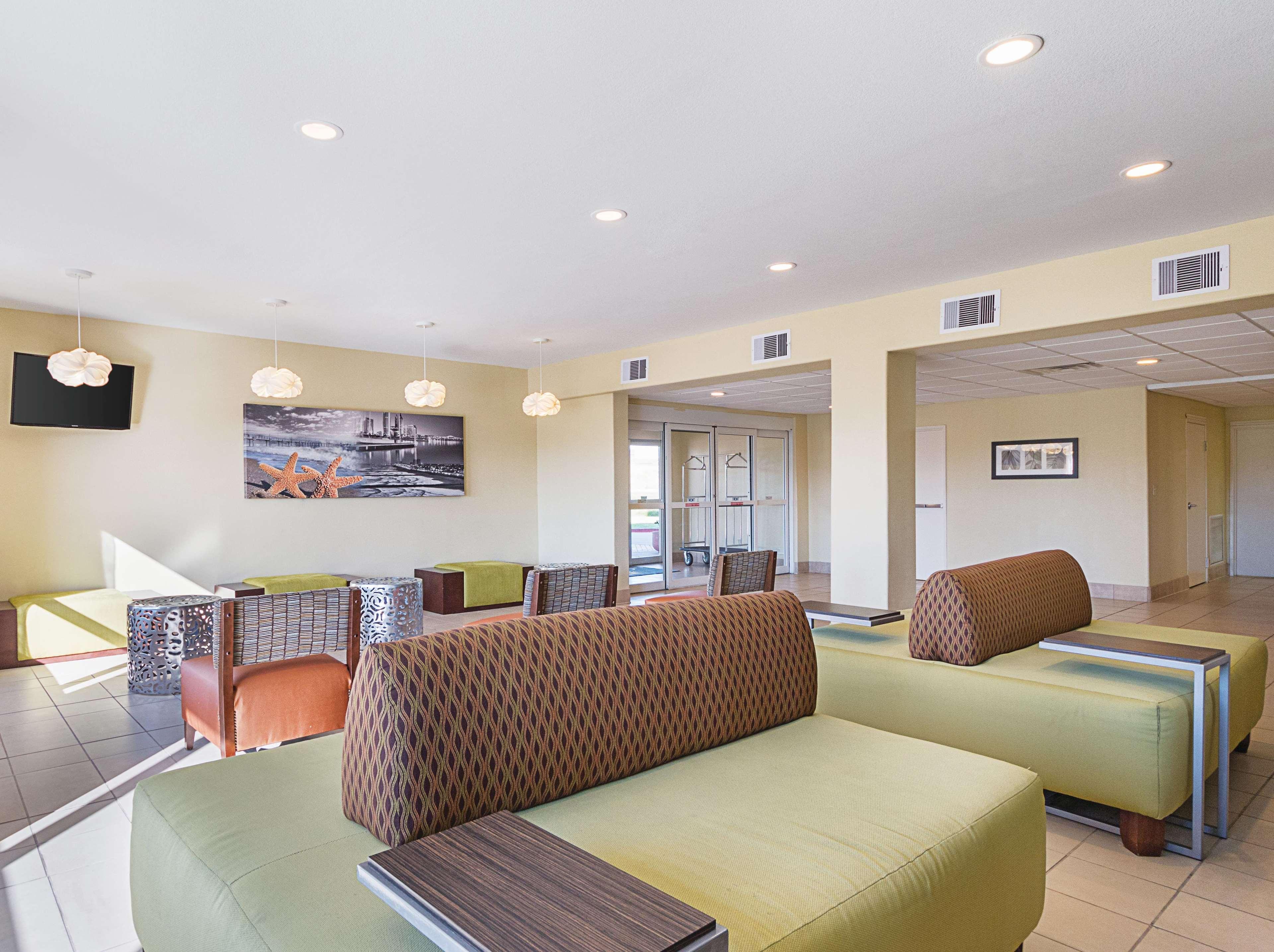 La Quinta By Wyndham Mathis Exterior photo